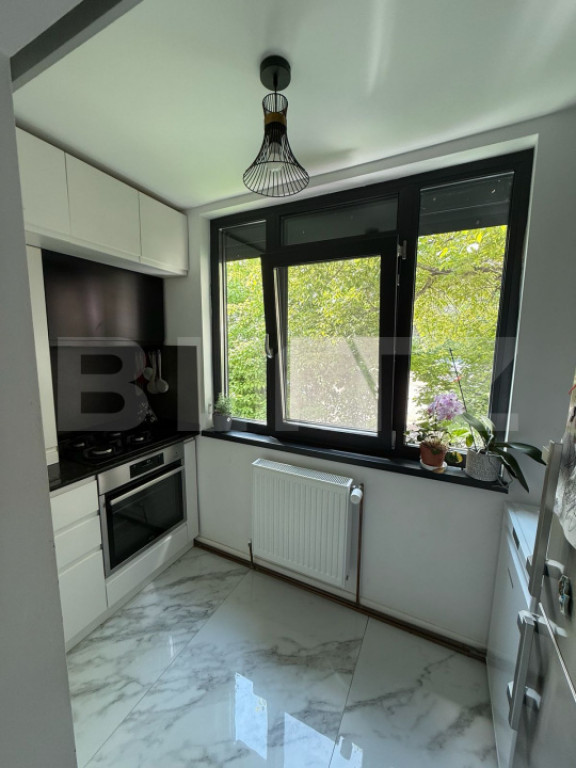 Apartament 3 camere, 64 mp, decomandat, 2 băi, zona Nicolin
