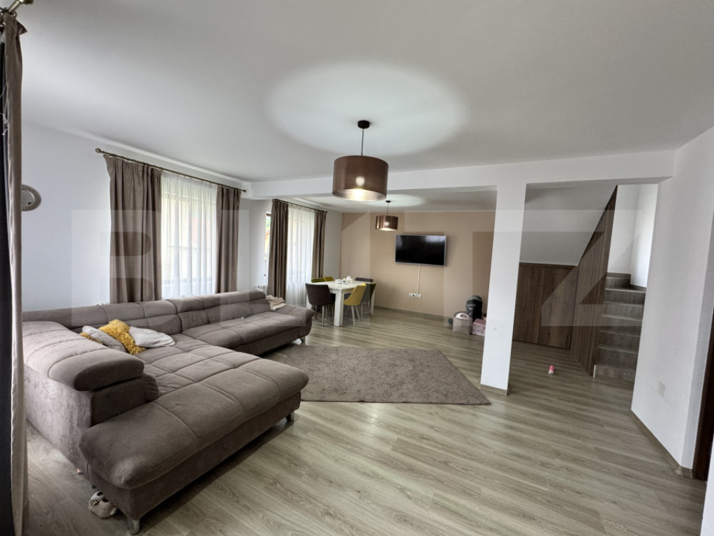 Casă de închiriat, 3 camere, în Criseni