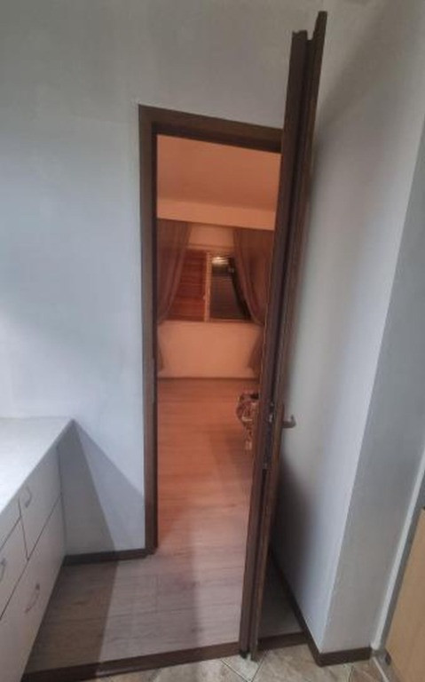 Vitan fizicienilor etaj 4 lacramioarei
