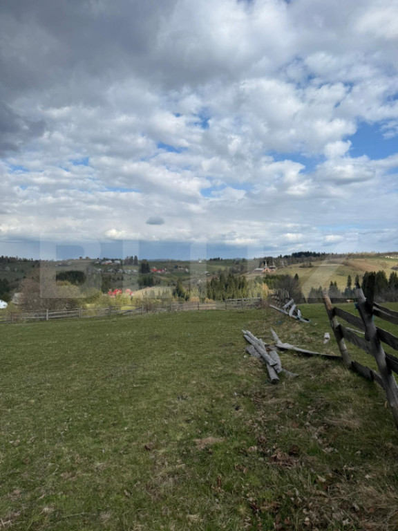 De vanzare teren intravilan, 1.716 mp - Mărișel