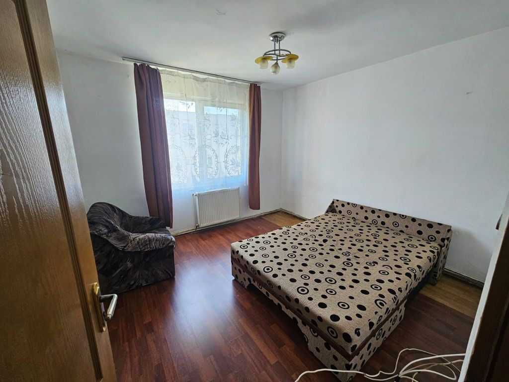 Apartament de Vanzare, disponibil imediat, semicentral