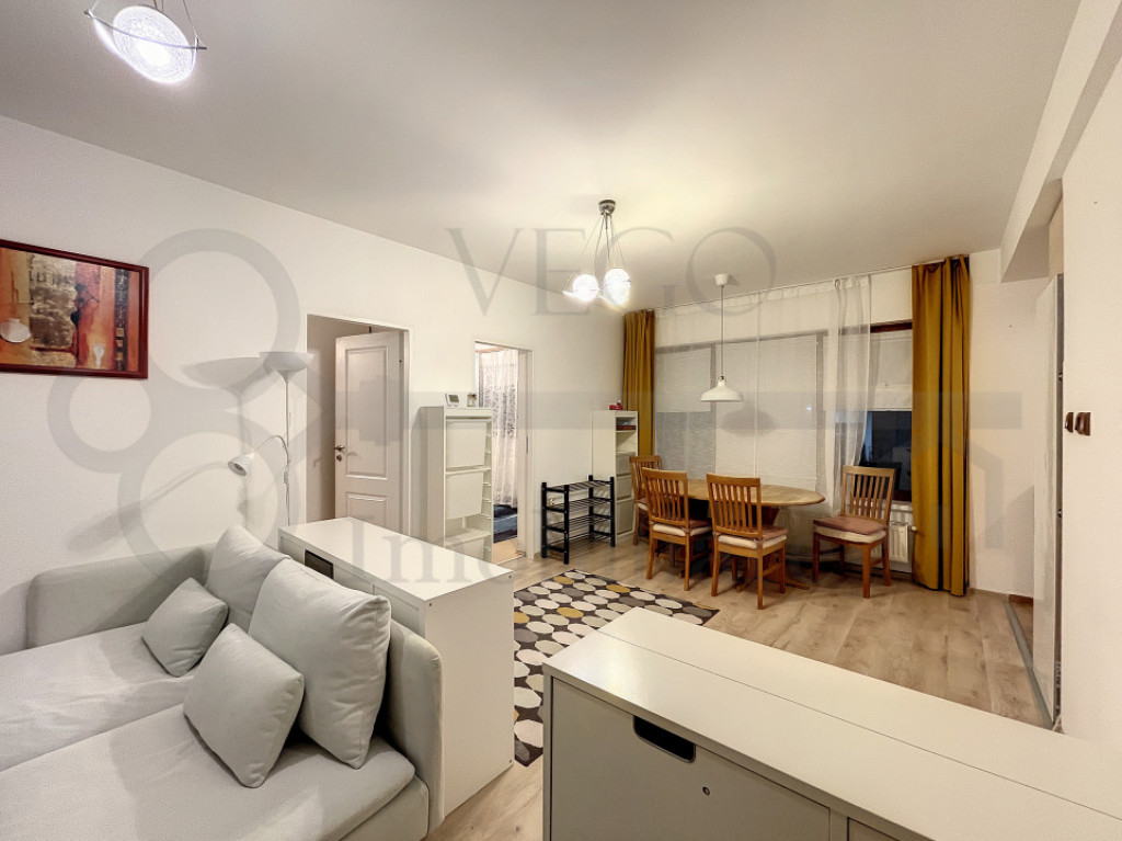 Apartament cu trei camere, bloc nou, strada privata, zona Ca