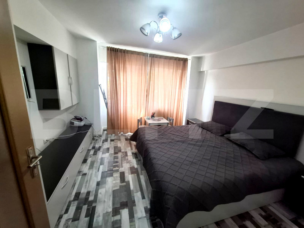 Micro 11 apartament renovat recent , 72 mp, 3 camere