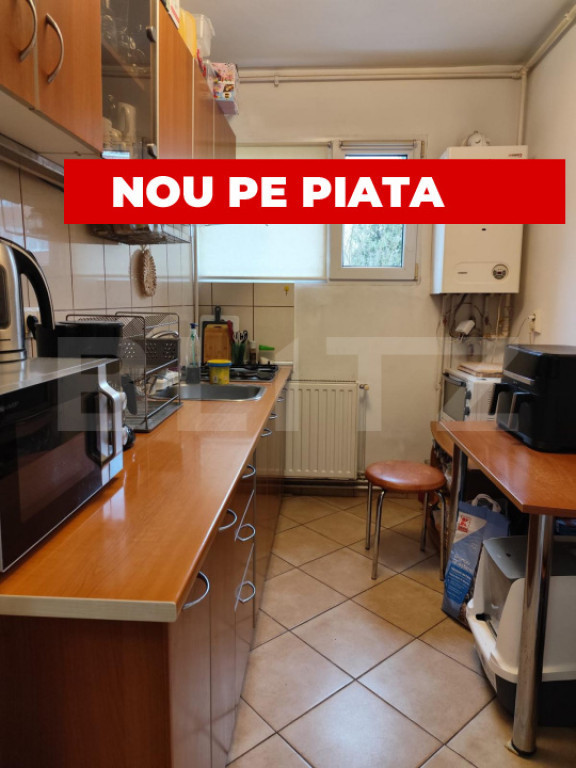 Apartament de vanzare, semidecomandat, 3 camere, 55 mp