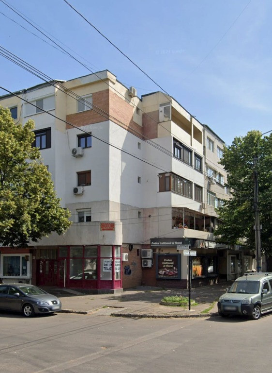 Spatiu comercial zona Scolilor colt cu Rahova