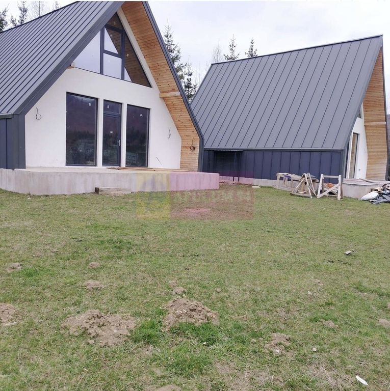 Teren intravilan de vânzare – Valea Doftanei
