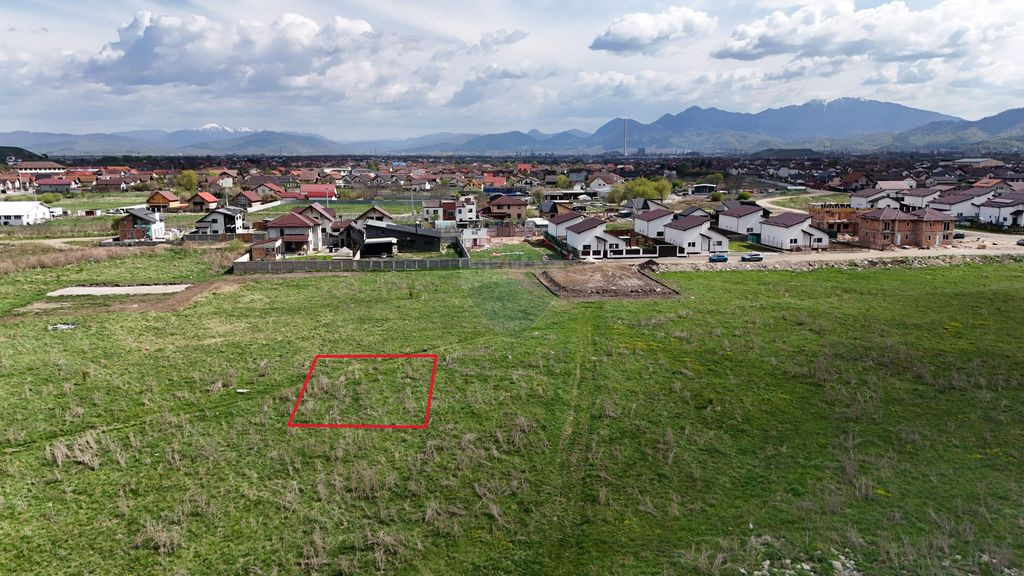 Teren Intravilan 978 mp 15 min. de Centru Brasov - Investitie/Locuinta