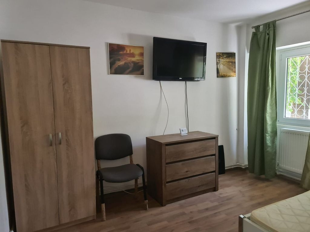De vanzare apartament cu o camera, parter, I.C.Frimu 43.0...