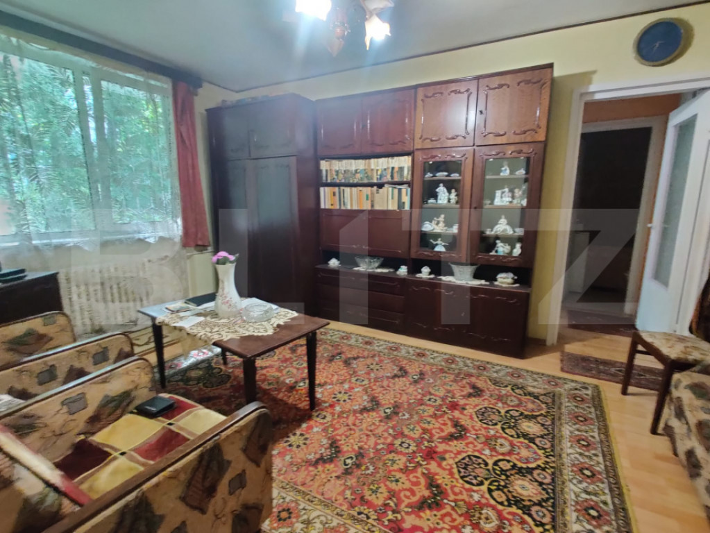 Apartament 2 camere, Rogerius