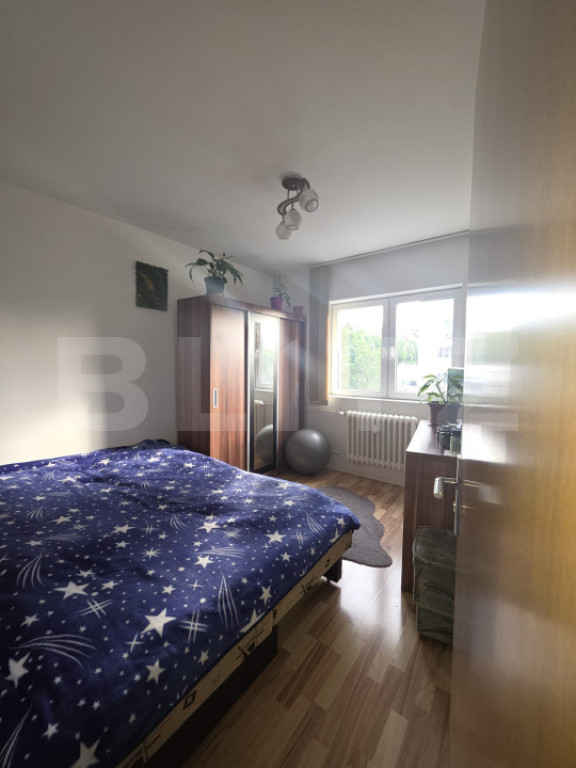 Apartament 2 camere, decomandate, etaj intermediar, Cartier