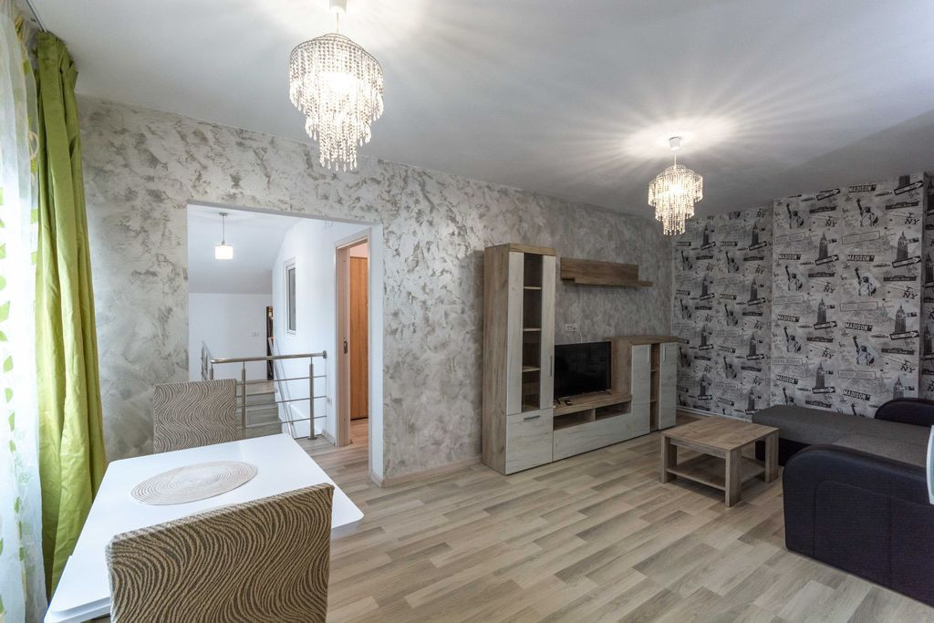 Pajura - Presei, Apartament 3 camere, centrala proprie.