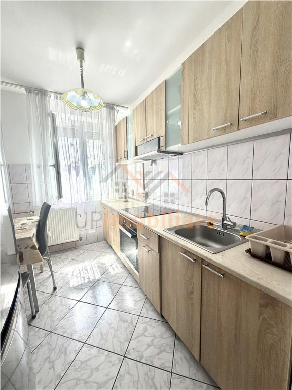 Apartament cu 2 camere, bloc SDK, 66 mp, 2 parcari