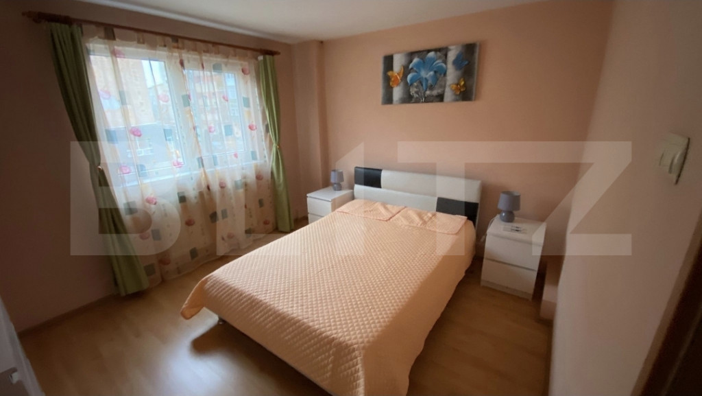 Apartament 3 camere de inchiriat,2 bai, etaj 1, zona Cetate