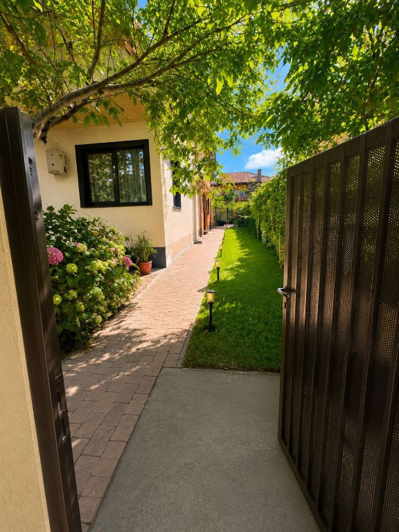 Inchiriere apartament 2 camere - zona 1 mai - Domenii
