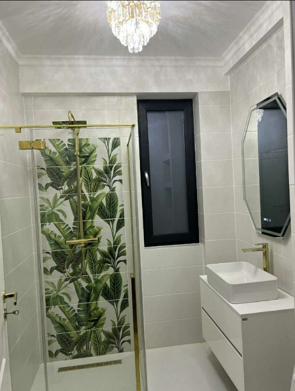 Apartament De Lux Cu 3 Camere Decomandate Zona Burdujeni - Cuza Voda 3