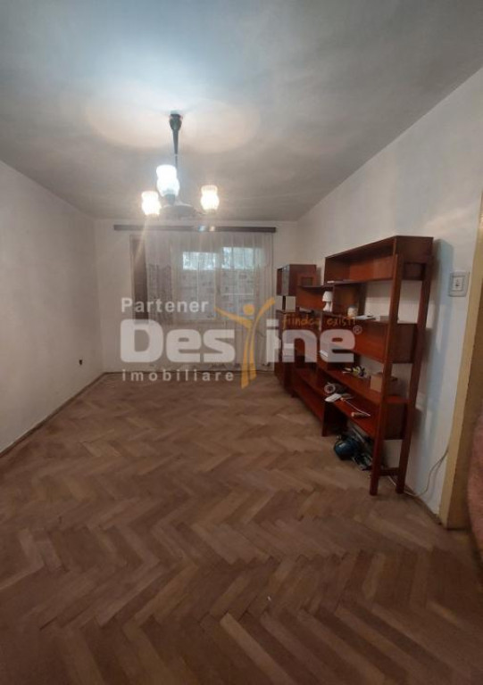 Apartament 3 camere, parter, Nord