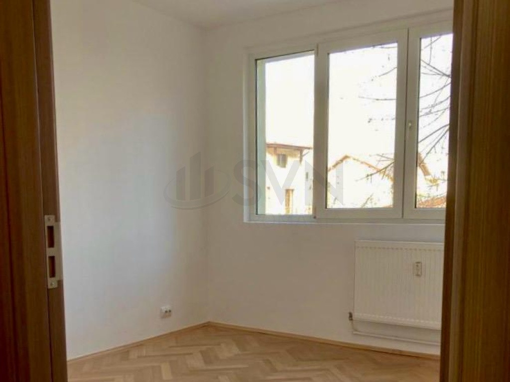 , apartament 2 camere, parter pretabil cabinet