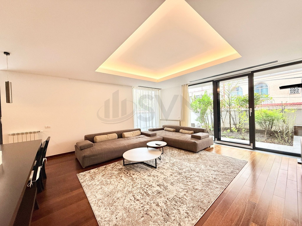 APARTAMENT SPECTACULOS l GRADINA 100 MP l 2 GARAJE l GYM ...