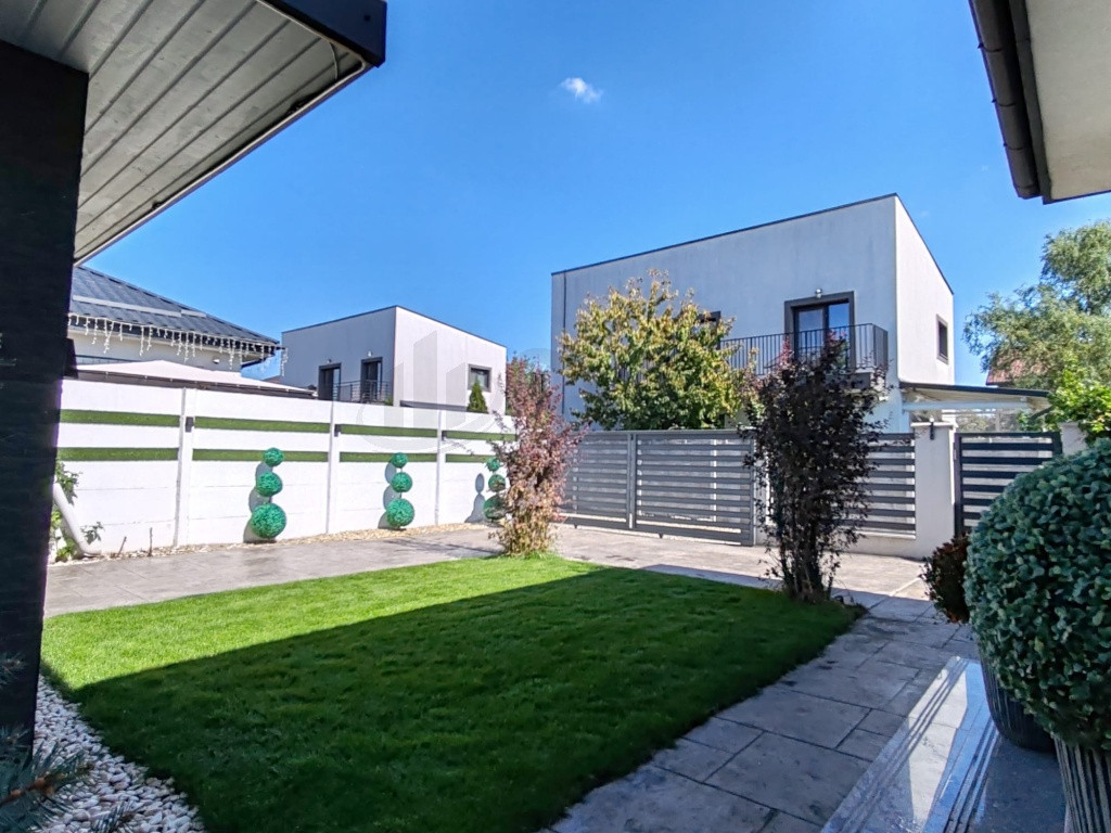 Vila 4 camere Premium Tunari-Pipera
