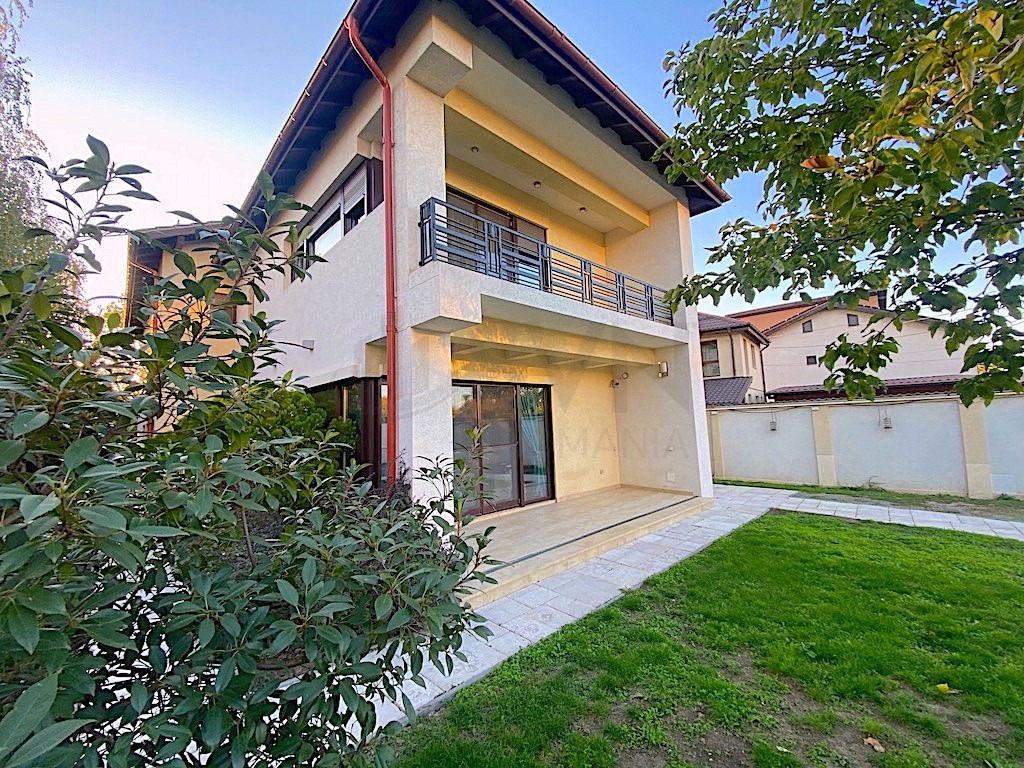 Vila de lux cu spatii generoase