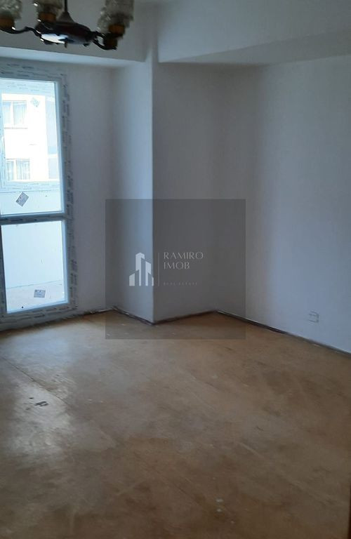 Apartament 3 camere, decomandat Drumul Taberei