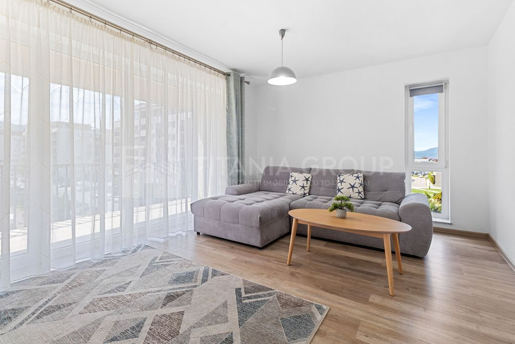 Apartament spatios 3 camere, parcare, boxa, Kasper Coresi...