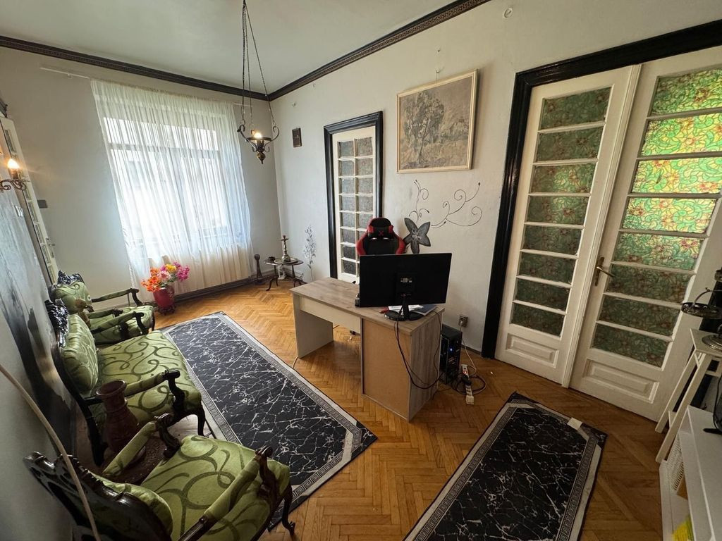 Apartament 4 camere in vila Petru Rares, Titulescu, Banu ...