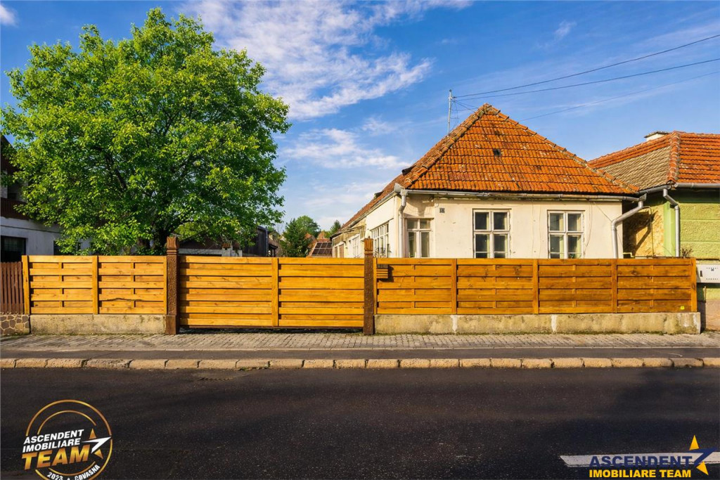 Casa din lemn, teren 384 mp: oportunitate renovare, Simeria