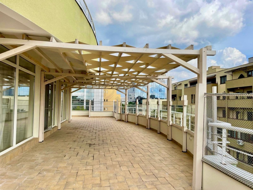 Apartament 4 camere Laguna Residence