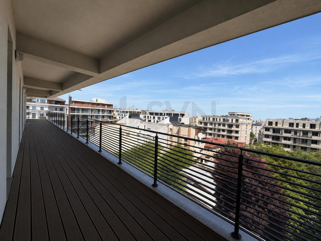 Apartament 4 camere de l Soseaua Nordului l Parcare Inlcusa