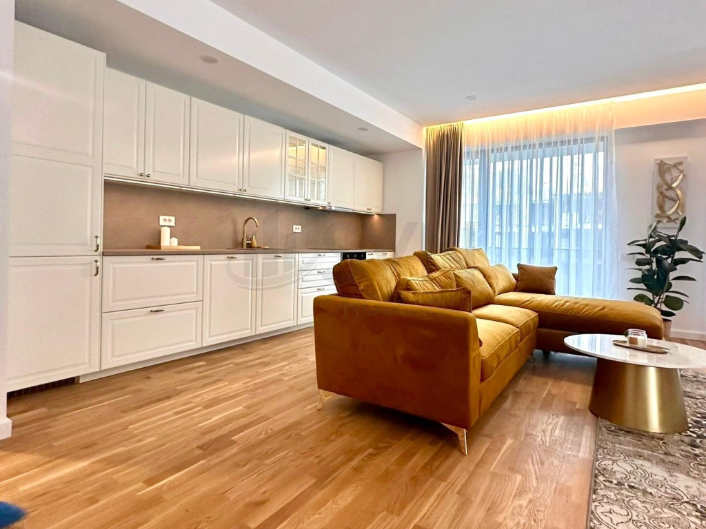 Inchiriere | apartament 3 camere cu gradina | Avalon Esta...