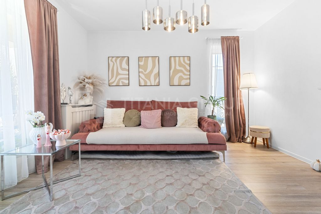 Apartament cu 3 camere, orientare V, etaj 6, Capitolis Re...