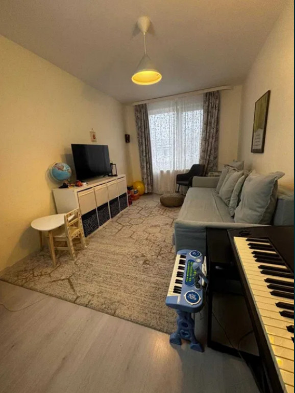 Apartament 2 camere, decomandat - zona Astra