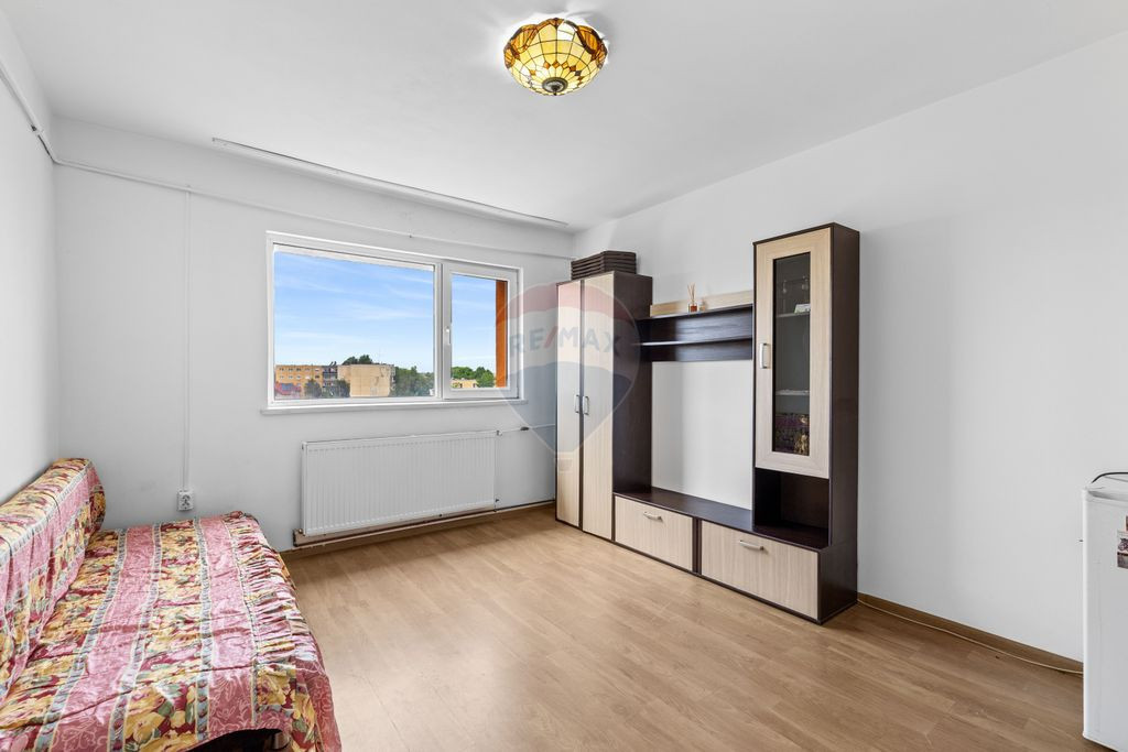 Apartament cu nișă de dormit lângă Adora One, Miron C...