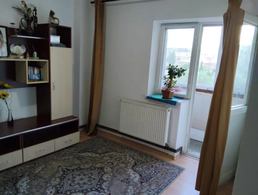 Apartament 2 camere, decomandat - zona Racadau