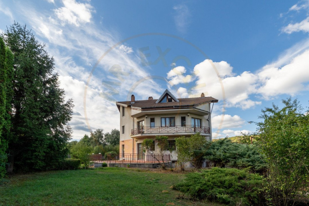 Casa in Valea Ursului + 1500 mp teren -jud. Arges
