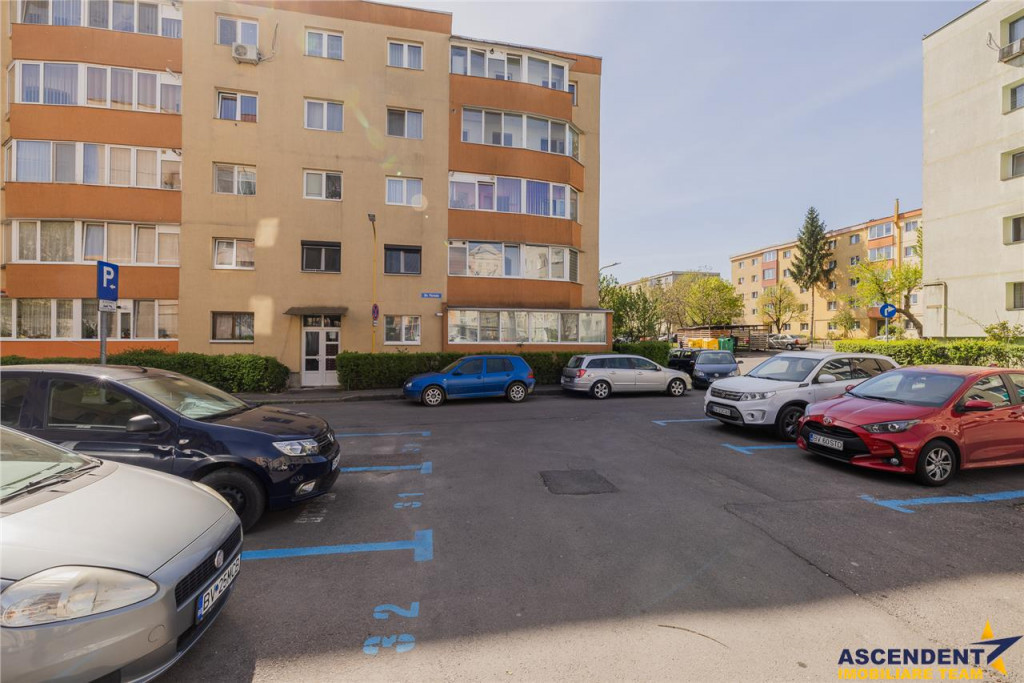 Apartament Decomandat, 2 camere, insorit, balcon, loc parcar