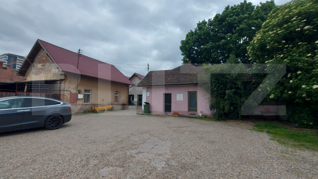 Spațiu comercial cu vad excelent și parcare, zona Semicent