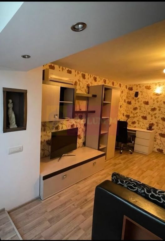 Garsoniera spatioasa si mobilata, Mall Vitan, Nerva Traian
