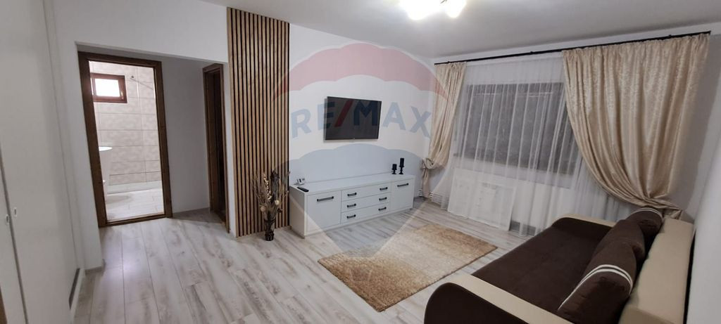 Apartament modern cu doua camere in zona Polivalenta