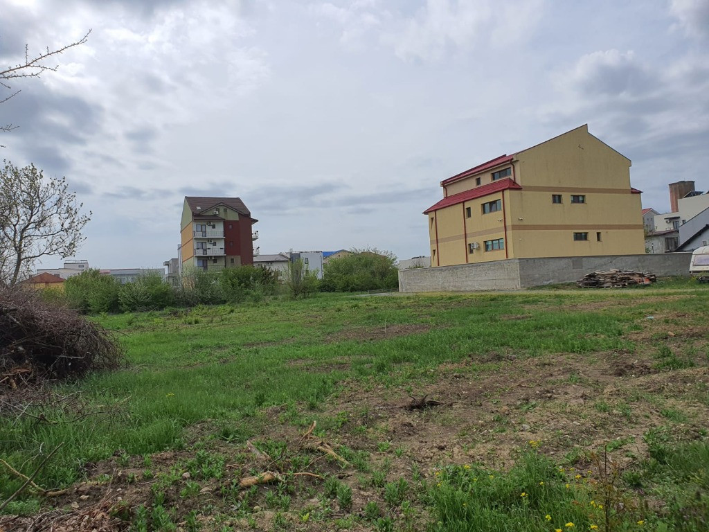 Teren construcții, vedere frontala la mare și Certifica...