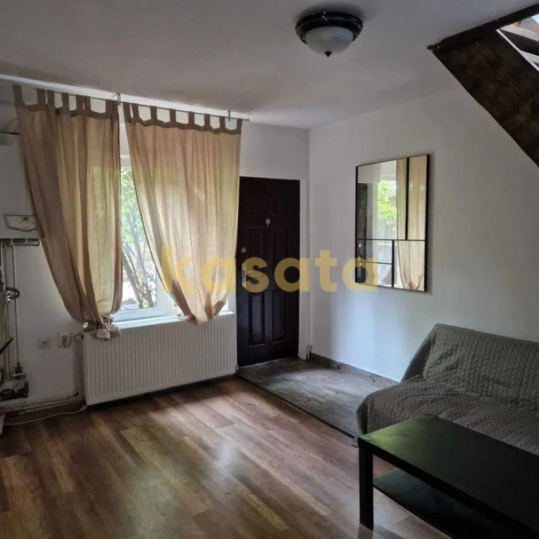 Apartament 2 camere de închiriat – zona 1 Mai, aproape...