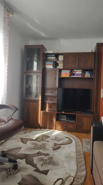 Apartament 2 camere, semidecomandat - zona Astra
