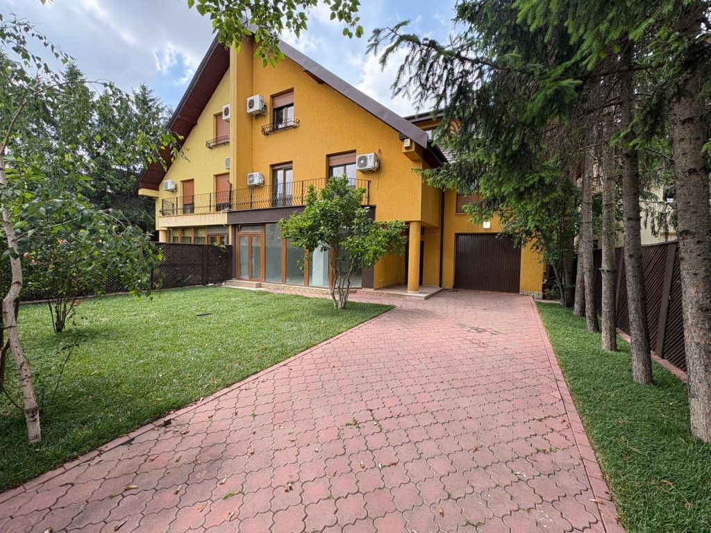 Vila Tip Duplex I Iancu Nicolae I Brasserie 41 I Recent R...