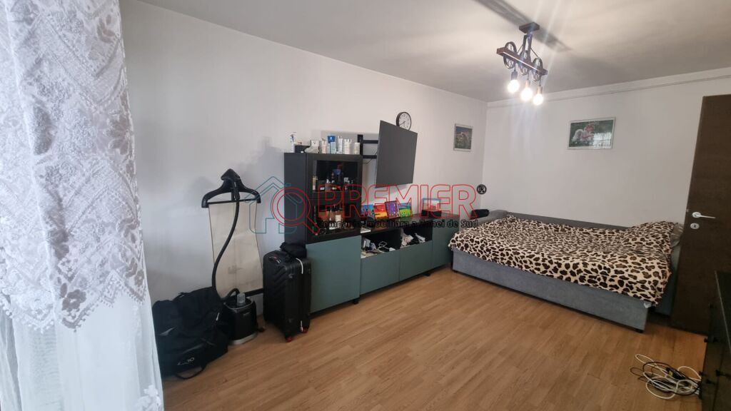 2 camere Piata Sudului -Str Emil Racovita - Parcare
