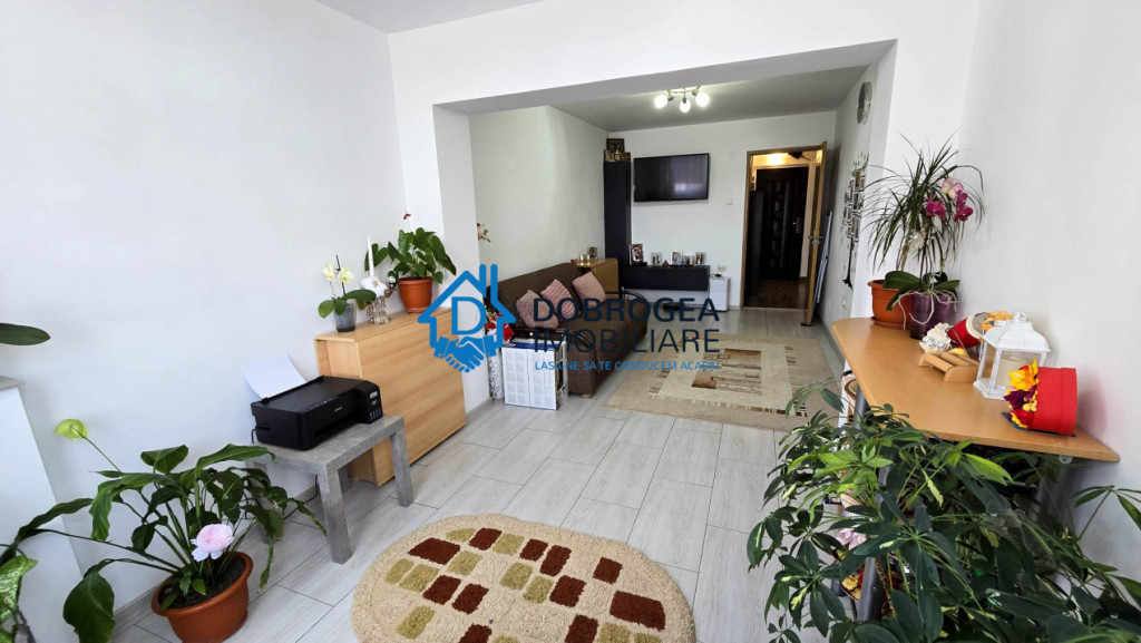 ZONA PACII-4 CAMERE DECOMANDAT ,CENTRALA GAZ, MOBILAT SI UTI