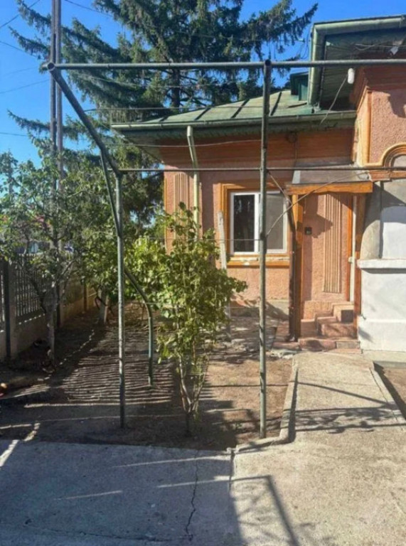 Casă de vânzare, 70 mp, Iancu Jianu - Olt