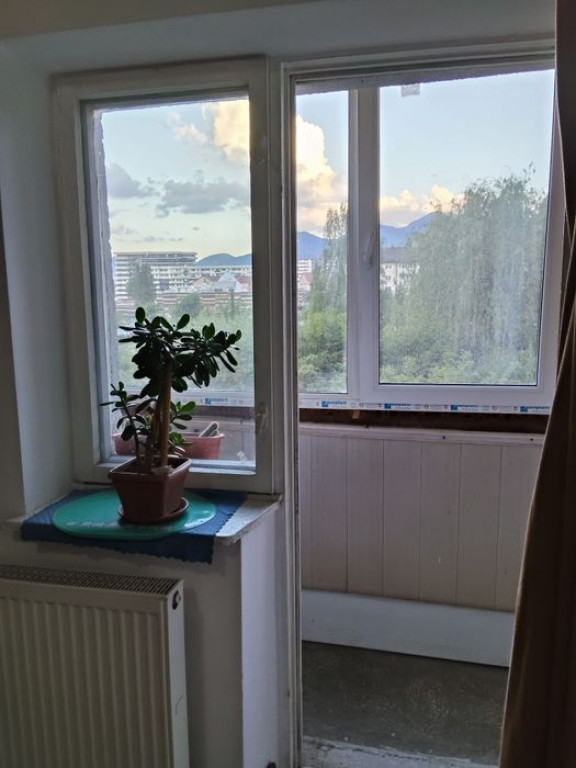 Apartament 2 camere Racadau-intrare,2 balcoane,135000 Euro