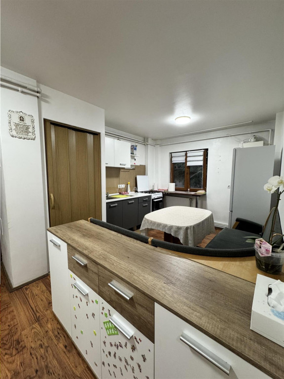 2 camere - Cepromin - etaj 1 din 10