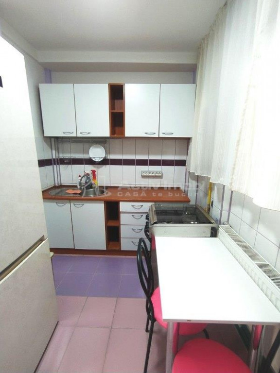 Rahova - Salaj - 2 camere decomandat- centrala proprie - AC